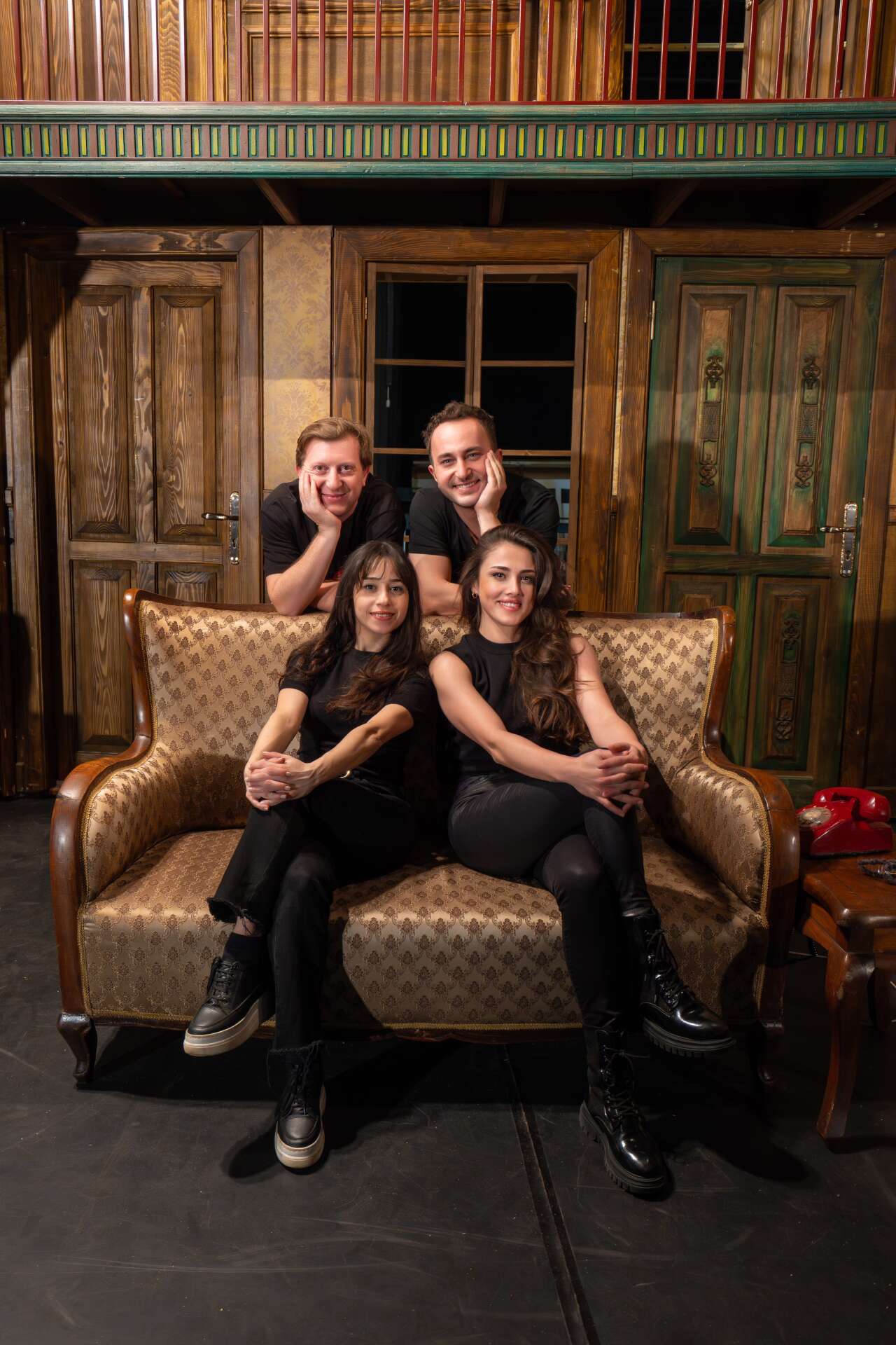 Tiyatroda her şey ters giderse ne olur? “Oyunun Oyunu” 6 Şubat’ta Fişekhane’de 2